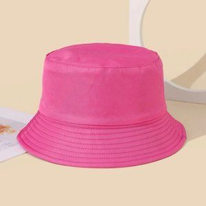 Pink reversible bucket hat